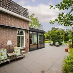 Fabulous 4 Bedroom Villa Eindhoven - Ks10